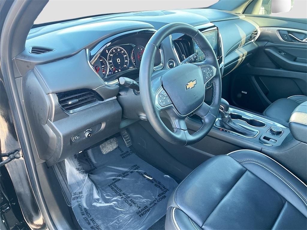 used 2023 Chevrolet Traverse car, priced at $33,000