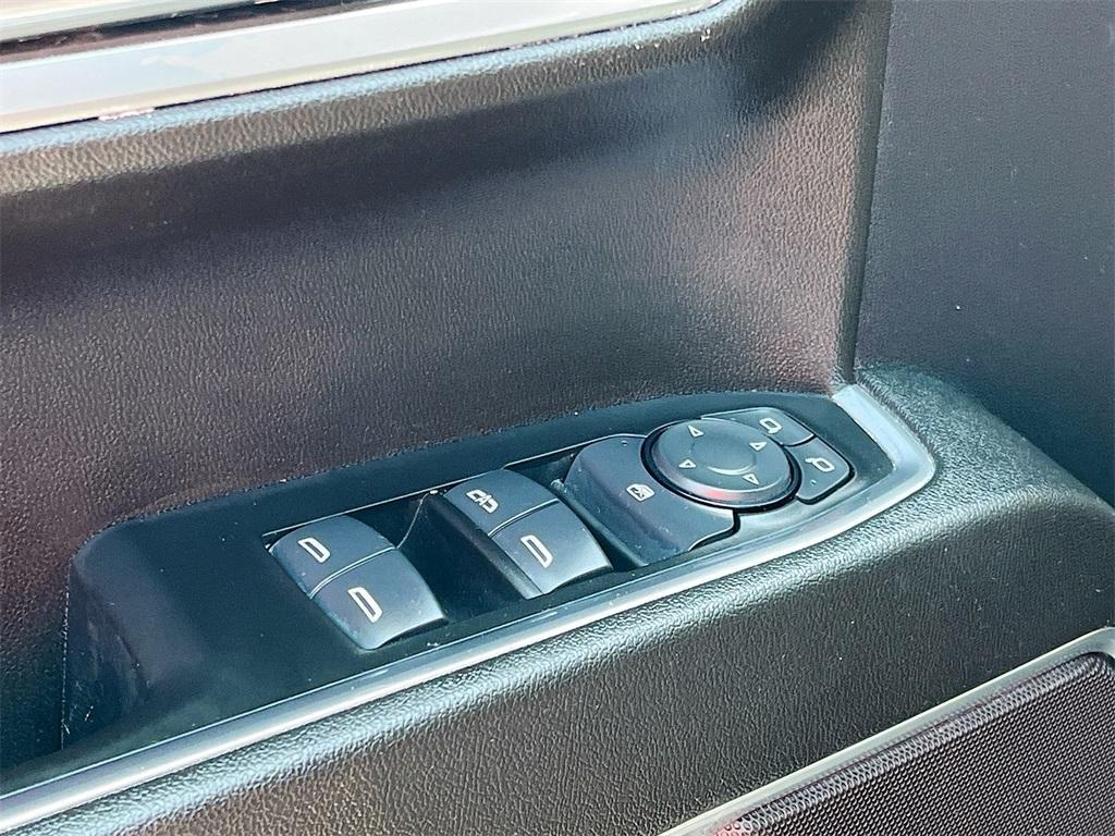 used 2024 GMC Sierra 1500 car, priced at $41,000