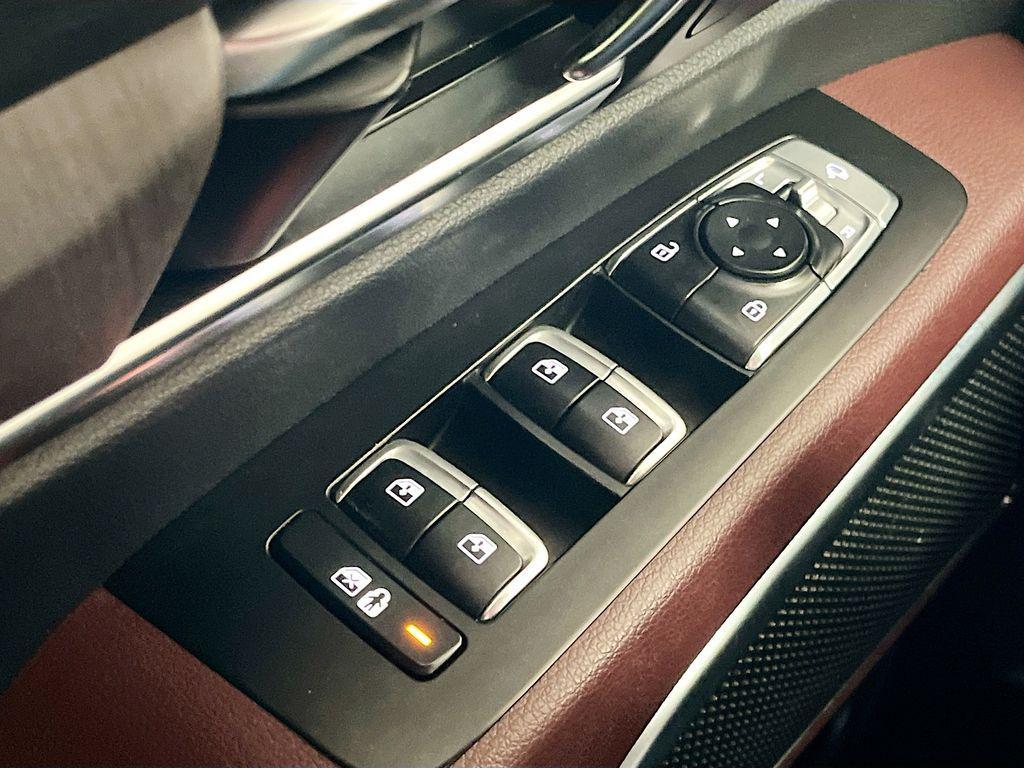 used 2024 Kia Telluride car, priced at $32,400