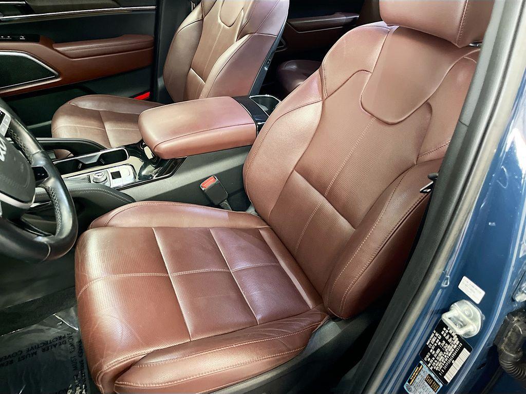 used 2024 Kia Telluride car, priced at $32,400