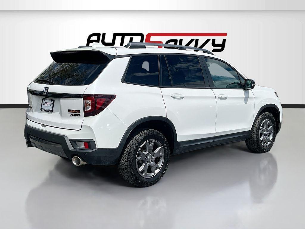used 2024 Honda Passport car, priced at $32,400