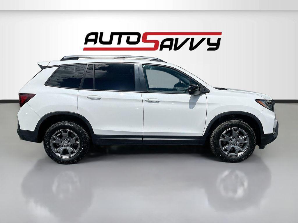 used 2024 Honda Passport car, priced at $32,400