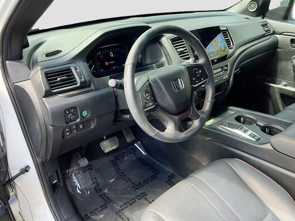 used 2024 Honda Passport car, priced at $32,400