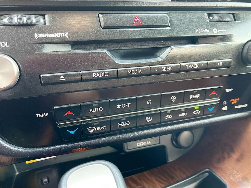 used 2022 Lexus RX 350L car, priced at $38,500