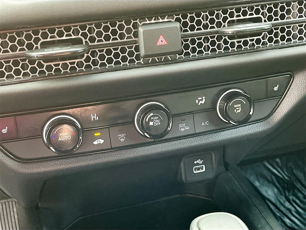 used 2025 Honda HR-V car, priced at $22,900