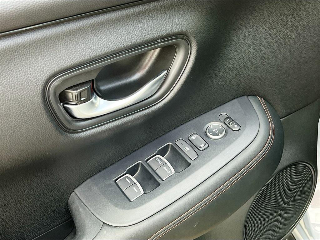 used 2025 Honda HR-V car, priced at $22,900