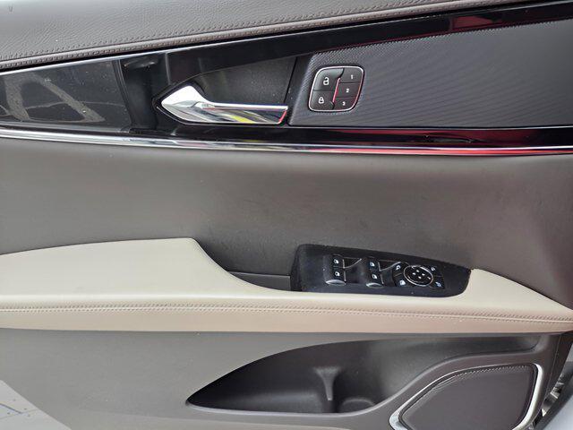 used 2023 Lincoln Nautilus car, priced at $25,995