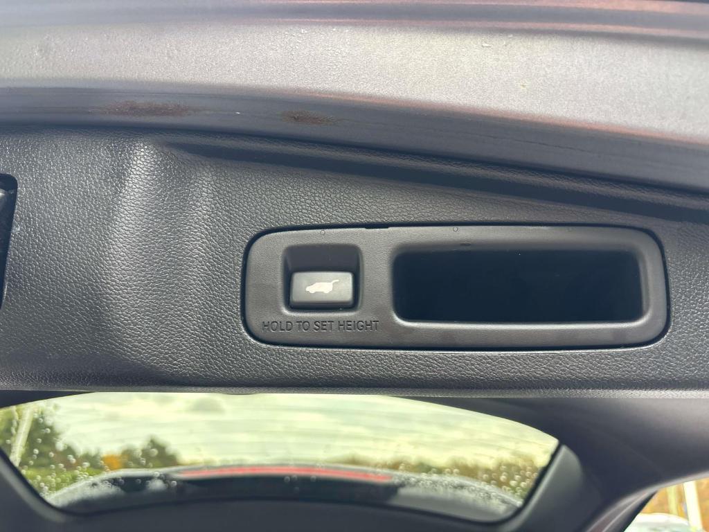 used 2021 Honda CR-V car, priced at $25,700