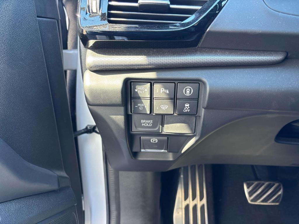 used 2023 Acura RDX car, priced at $39,900