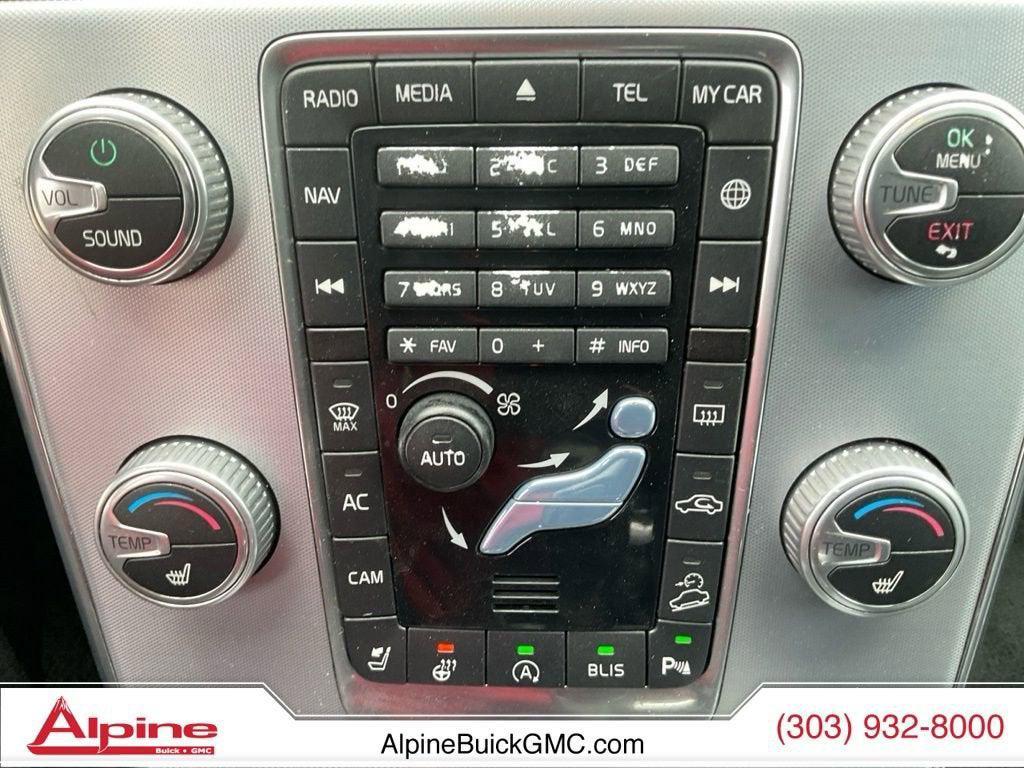 used 2018 Volvo V60 Cross Country car, priced at $20,435