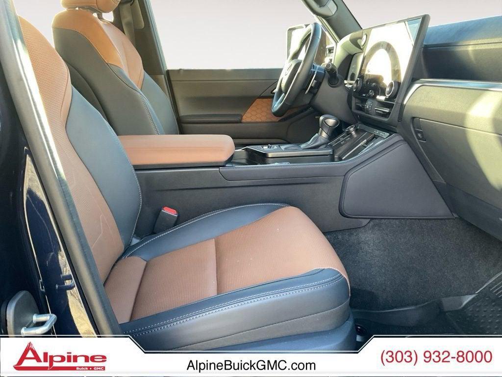 used 2025 Lexus GX 550 car, priced at $91,847