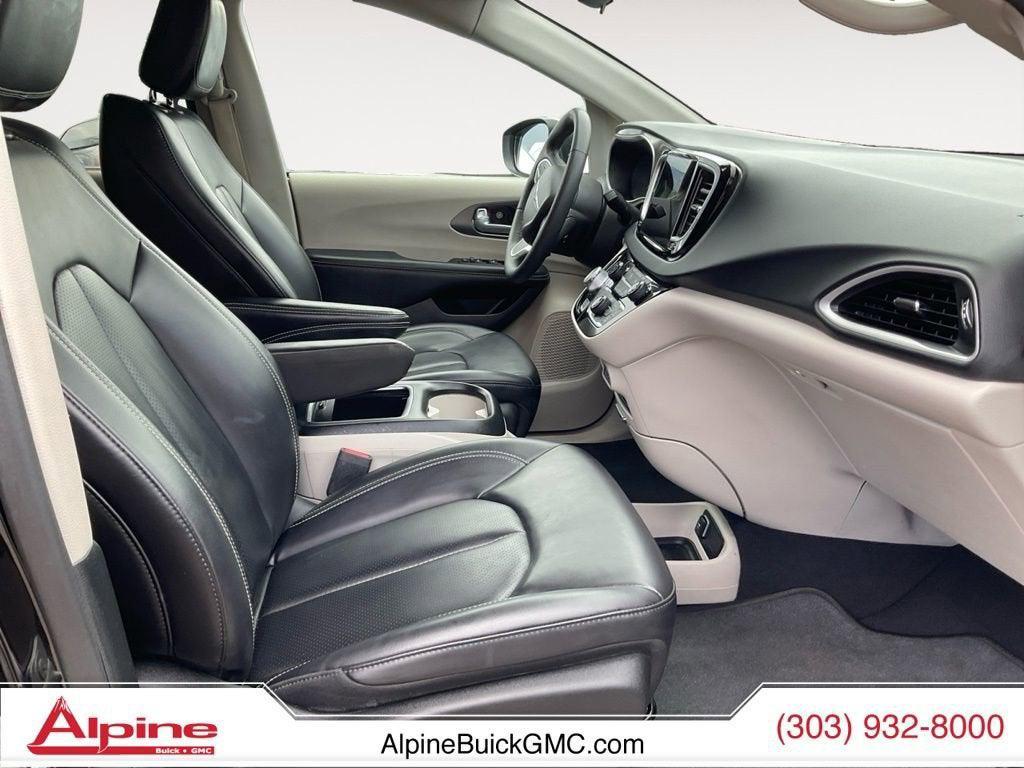 used 2023 Chrysler Pacifica car, priced at $23,896