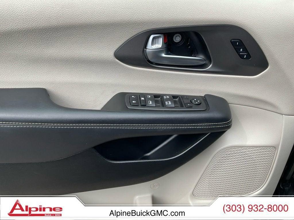 used 2023 Chrysler Pacifica car, priced at $23,896