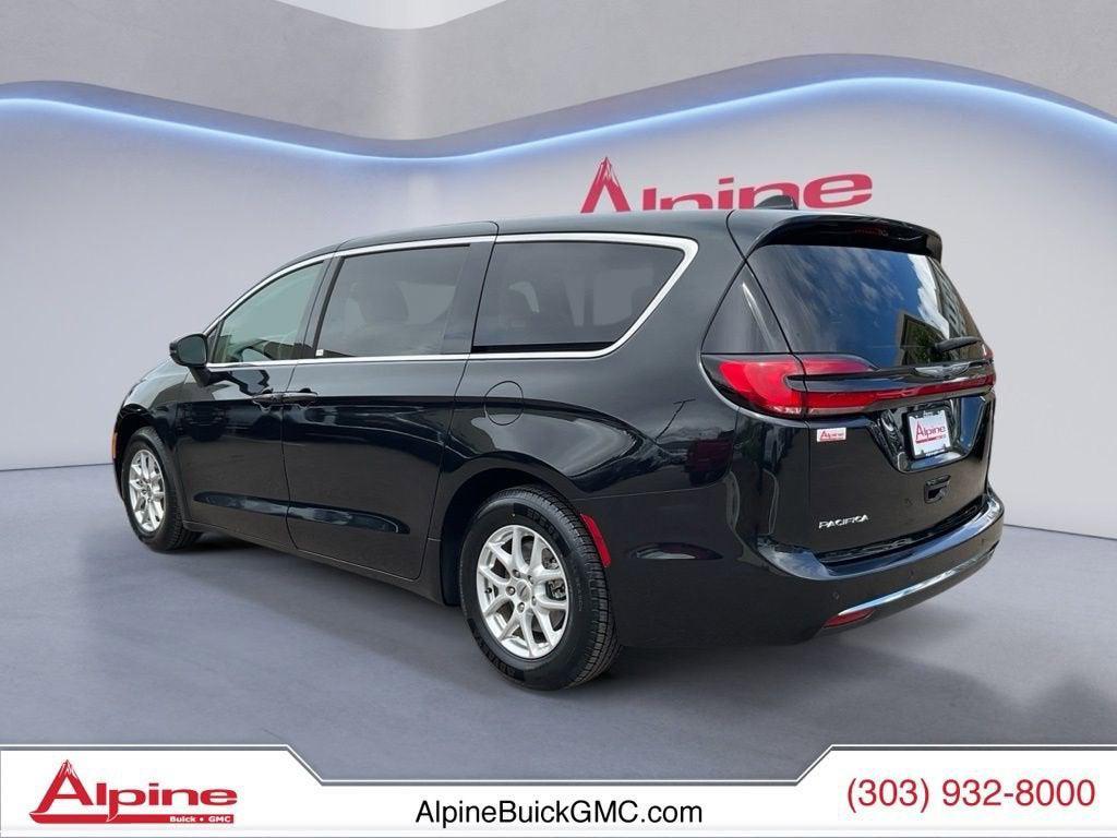 used 2023 Chrysler Pacifica car, priced at $23,896