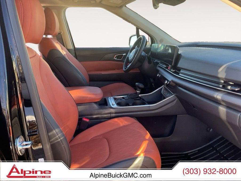 used 2025 Kia Carnival car, priced at $42,766