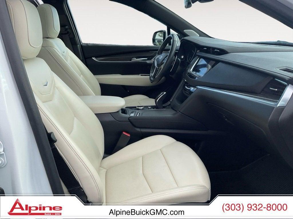 used 2023 Cadillac XT5 car, priced at $33,831