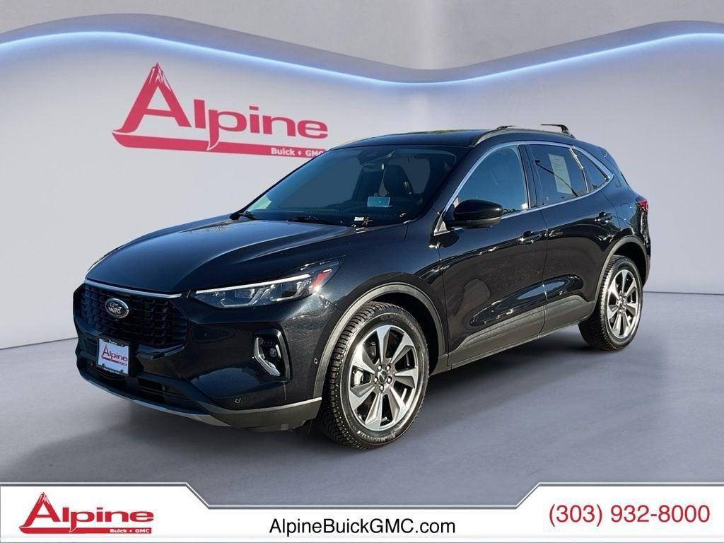 used 2023 Ford Escape car, priced at $25,291