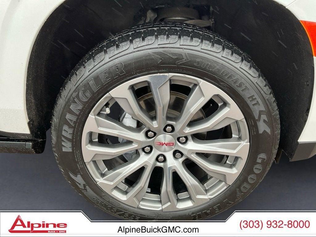 used 2022 GMC Yukon XL car, priced at $49,986