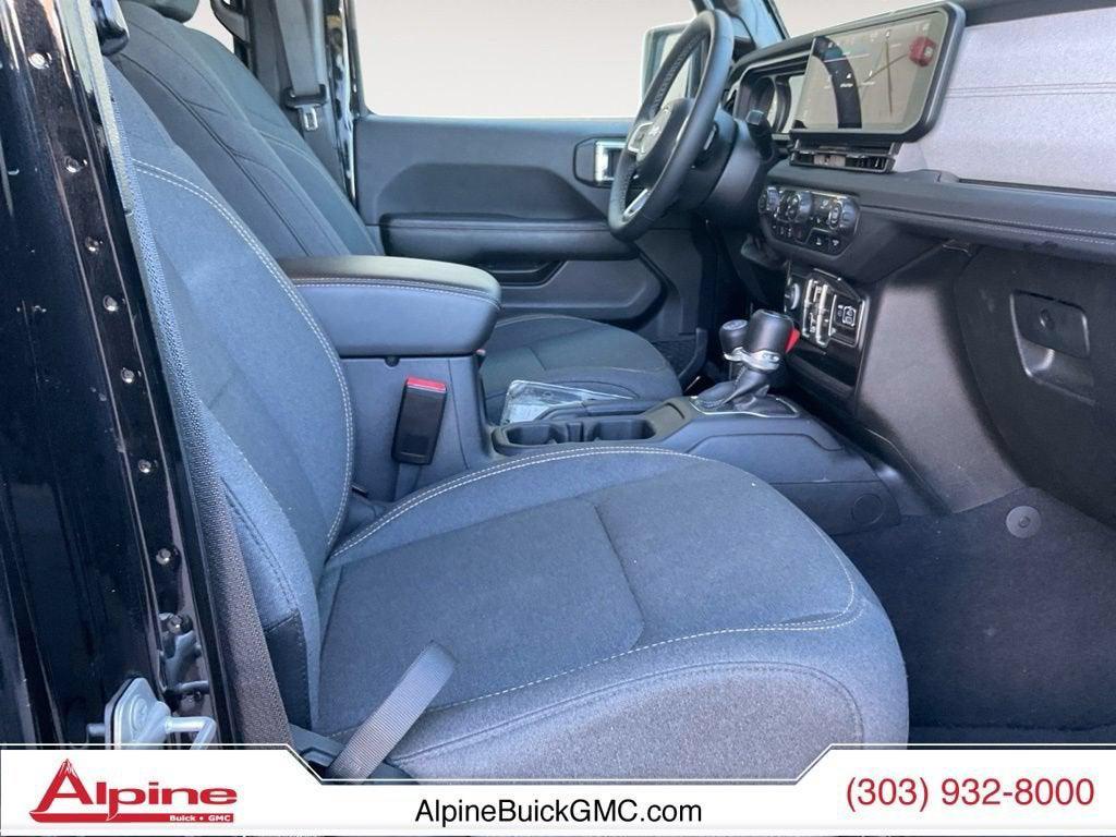 used 2025 Jeep Wrangler car, priced at $35,271