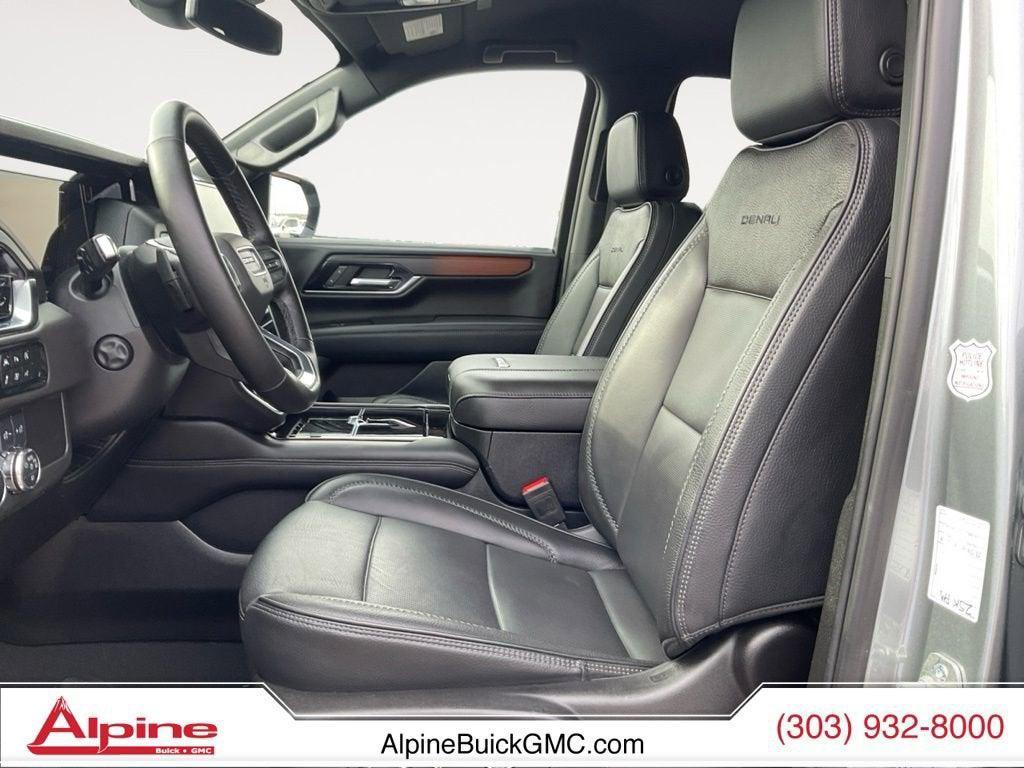 used 2025 GMC Yukon car, priced at $69,853