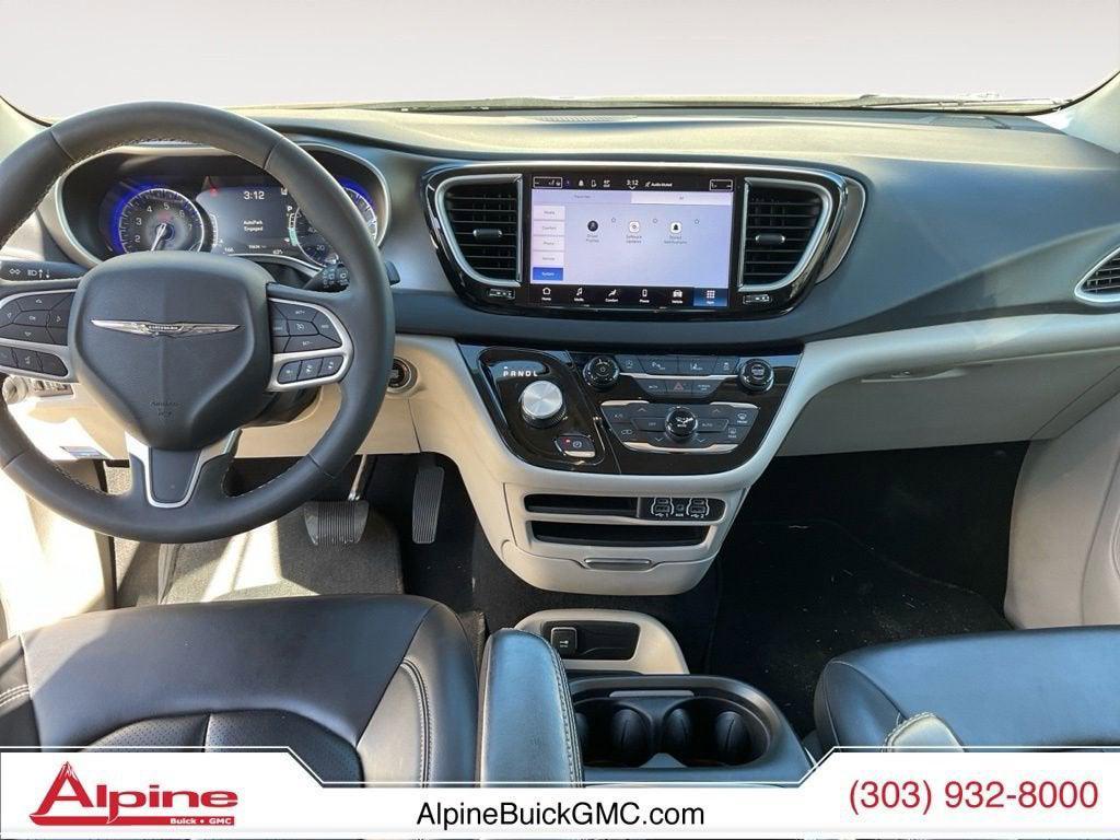 used 2023 Chrysler Pacifica car, priced at $24,289