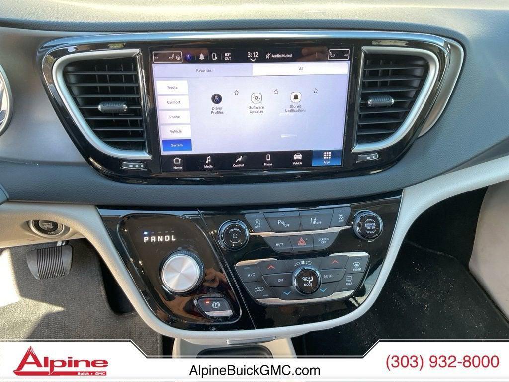 used 2023 Chrysler Pacifica car, priced at $24,289