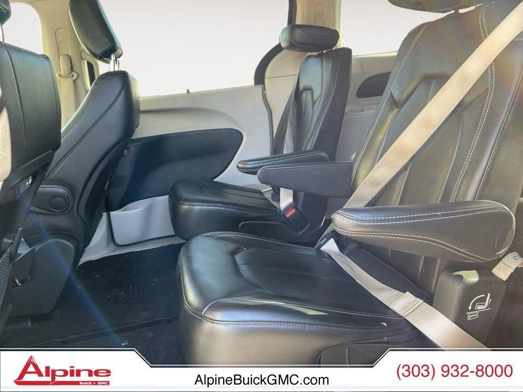 used 2023 Chrysler Pacifica car, priced at $24,289