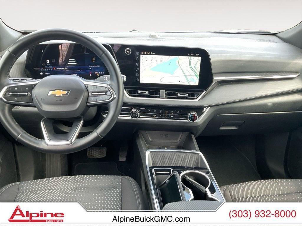 used 2025 Chevrolet Equinox car, priced at $25,990