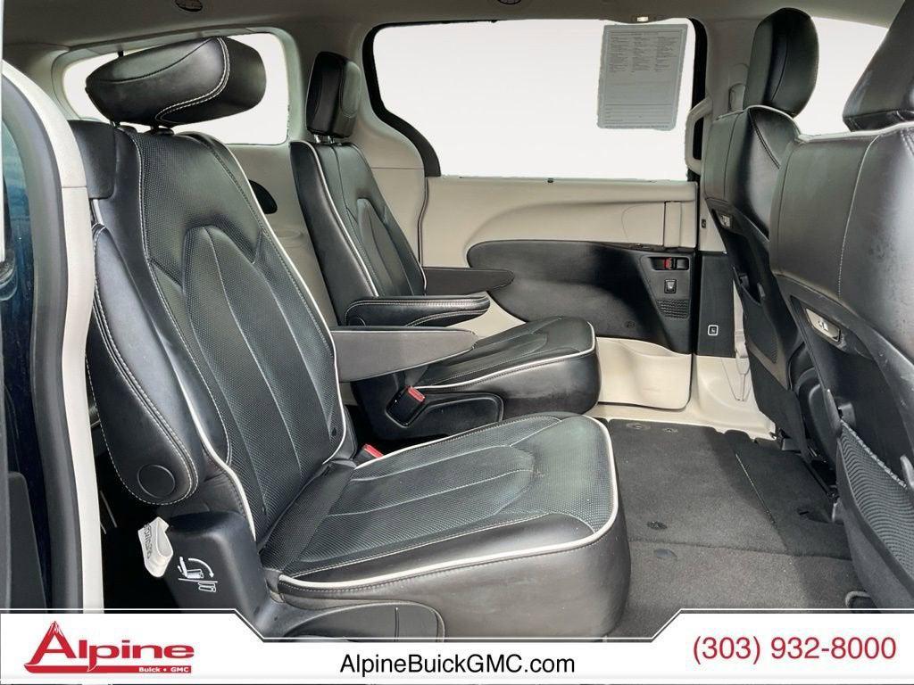 used 2023 Chrysler Pacifica car, priced at $27,056