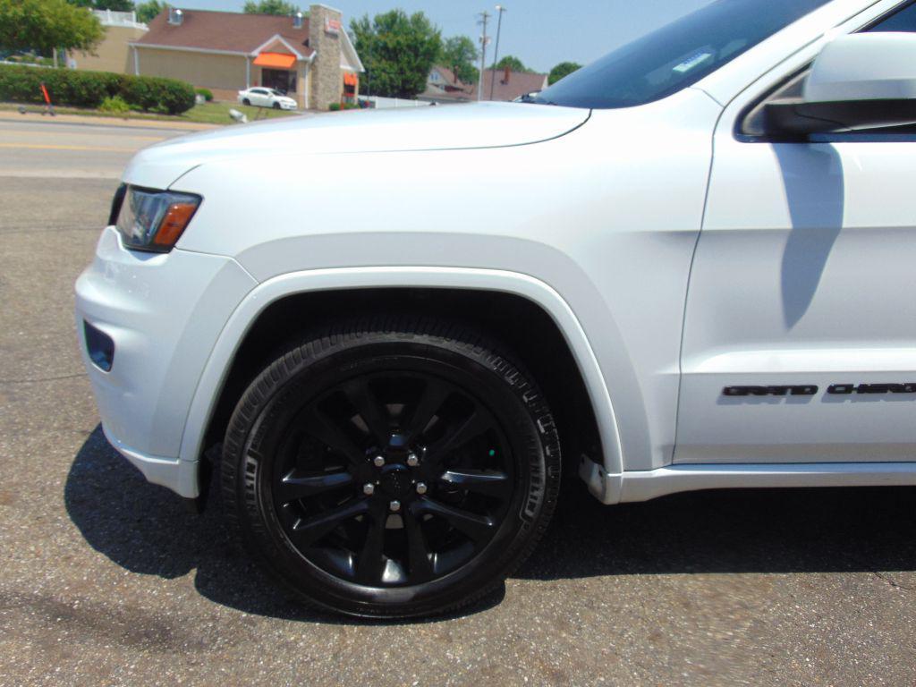 used 2017 Jeep Grand Cherokee car, priced at $14,988