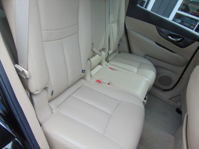 used 2015 Nissan Rogue car, priced at $10,488