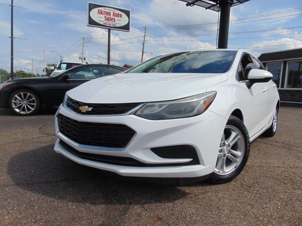 2017 WHITE Chevrolet Cruze
