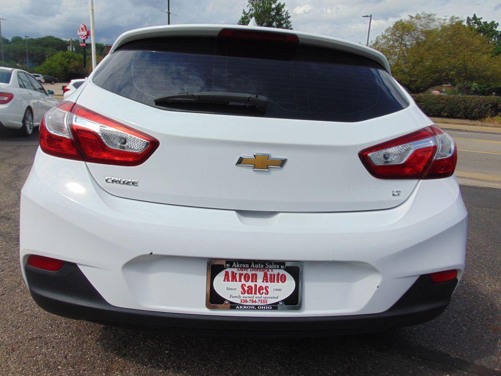 2017 WHITE Chevrolet Cruze