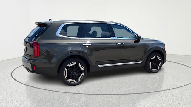 used 2025 Kia Telluride car, priced at $30,166
