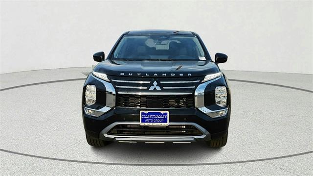 new 2025 Mitsubishi Outlander car, priced at $31,450