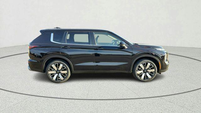 new 2026 Mitsubishi Outlander car, priced at $34,457