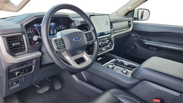 used 2024 Ford Expedition car, priced at $43,991