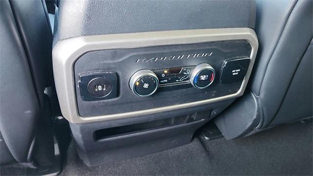 used 2024 Ford Expedition car, priced at $43,991