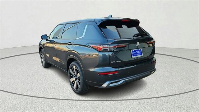 new 2025 Mitsubishi Outlander car, priced at $32,820