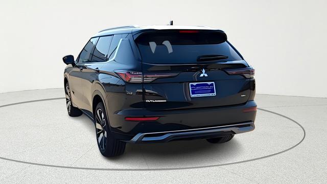 new 2026 Mitsubishi Outlander car, priced at $36,052