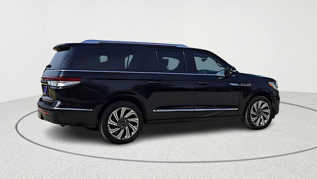 used 2024 Lincoln Navigator car, priced at $57,266
