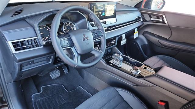 new 2025 Mitsubishi Outlander car, priced at $28,430