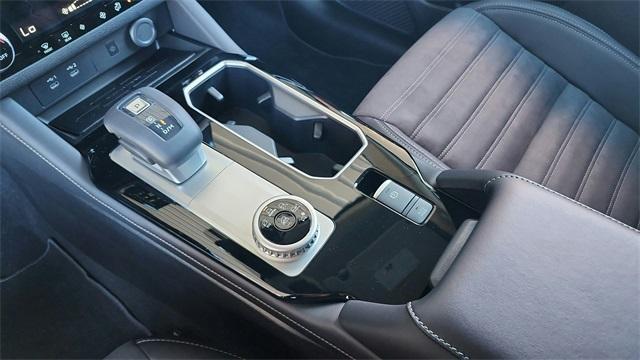 new 2025 Mitsubishi Outlander car, priced at $28,430