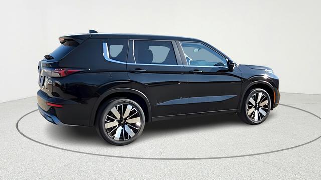 new 2026 Mitsubishi Outlander car, priced at $34,539