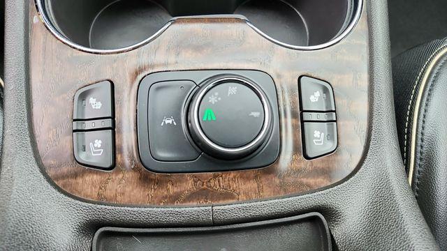 used 2023 GMC Acadia car, priced at $32,266