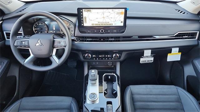 new 2025 Mitsubishi Outlander car, priced at $30,040