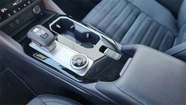 new 2025 Mitsubishi Outlander car, priced at $30,040