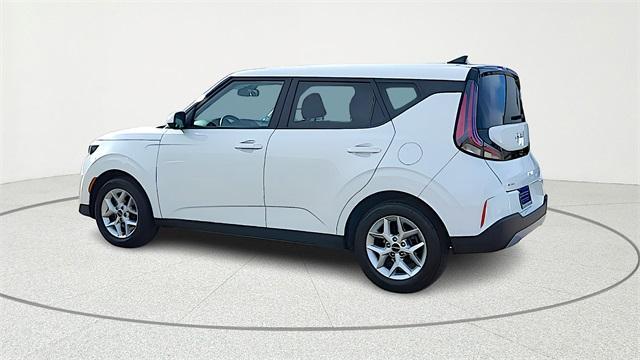 used 2024 Kia Soul car, priced at $15,991