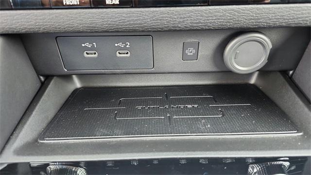 new 2025 Mitsubishi Outlander car, priced at $30,135