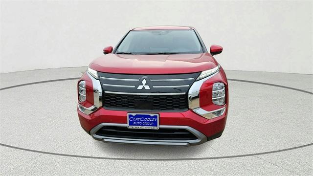 new 2025 Mitsubishi Outlander car, priced at $30,135